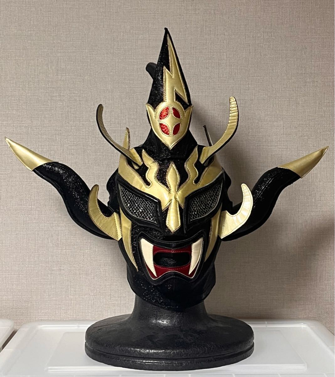 《送料込》獣神サンダーライガー　試合用マスク　黒ラメ_1