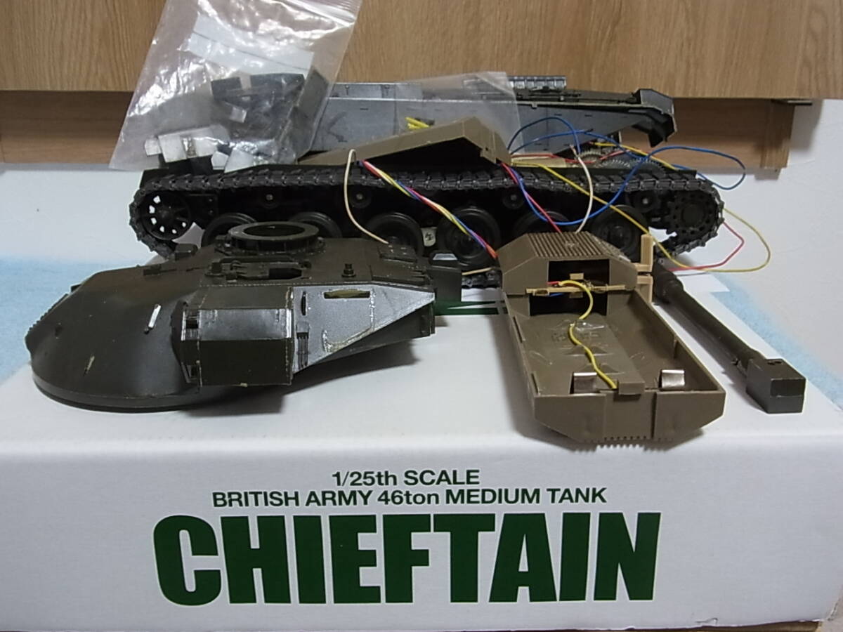 1/25 タミヤ　ディスプレイのチーフテンとリモコンチーフテンジャンクのおまけ_4