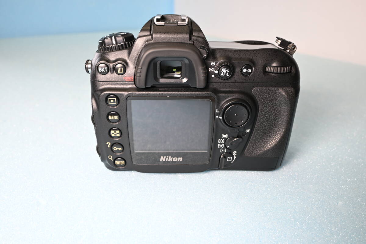 ★NIKON ニコン★ CCDセンサー銘機　D200ボディ　ショット数950回　　完動品・新品級・極美品_4