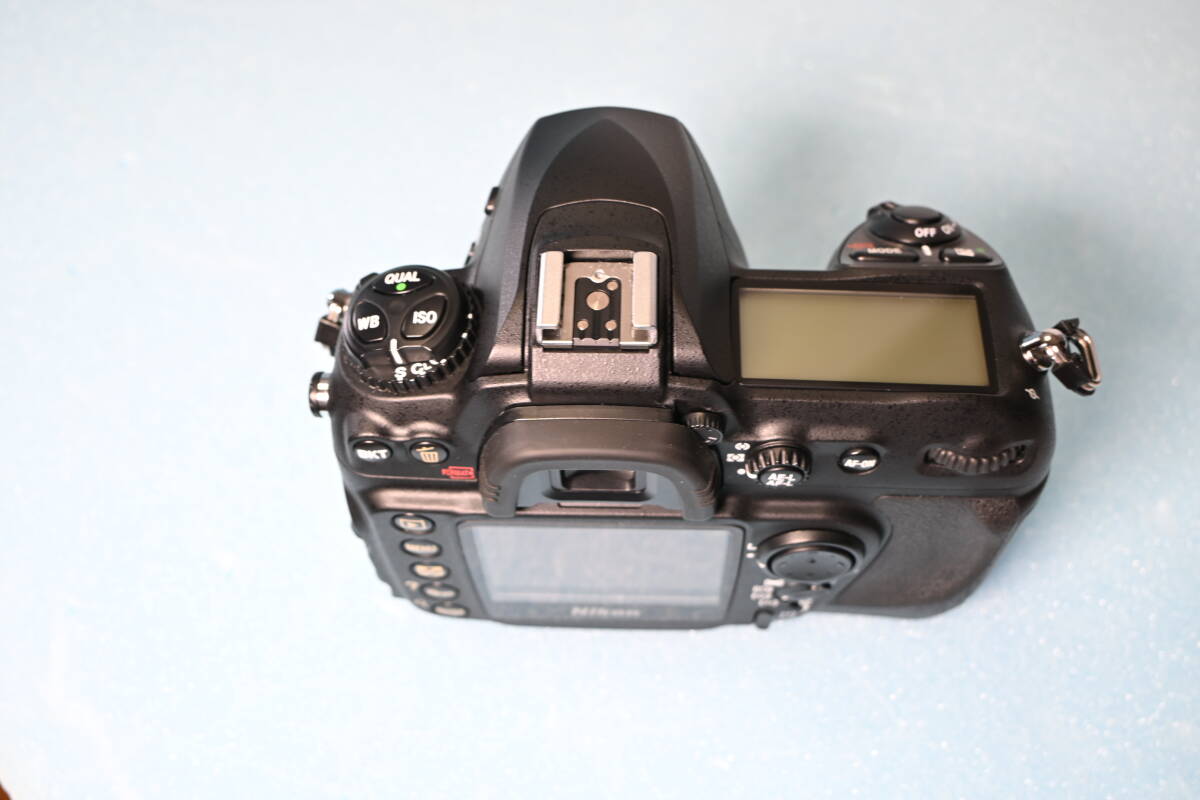 ★NIKON ニコン★ CCDセンサー銘機　D200ボディ　ショット数950回　　完動品・新品級・極美品_6