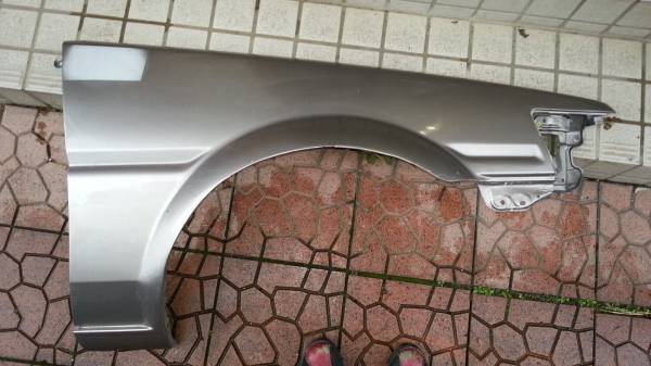 1円～AE86 レビン 用運転席側ワイド加工済みフェンダー