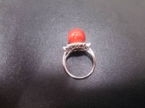 ★丸玉血赤珊瑚★10.1mm，D.0.36ct，Pt900 血赤珊瑚リング
