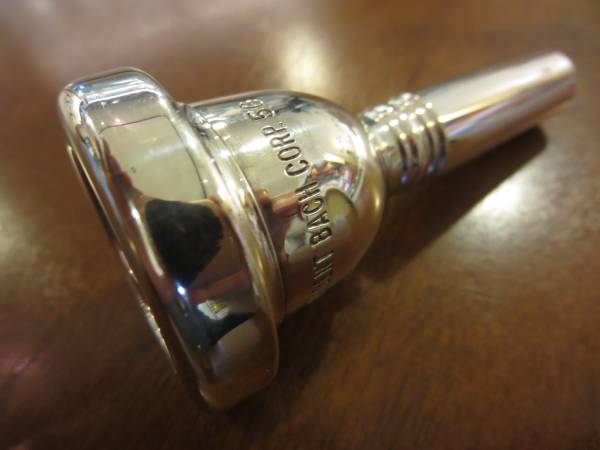 バック　トロンボーンマウスピース　５Ｇ　ニアピリオド　太管