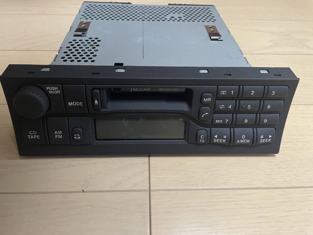 ジャガー　XK-8 XK-R 用　純正オーディオ_1