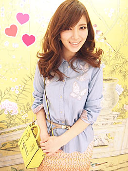 chesty バタフライ　レース刺繍 シャツ チェスティ　1