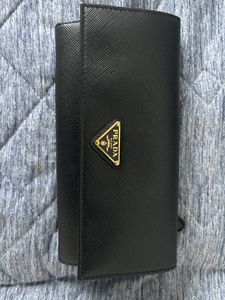 人気プラダ長財布、良品