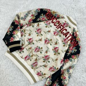 5822【即完売注意】グッチ GUCCI スパンコールロゴ入りスカジャン フローラ 花柄