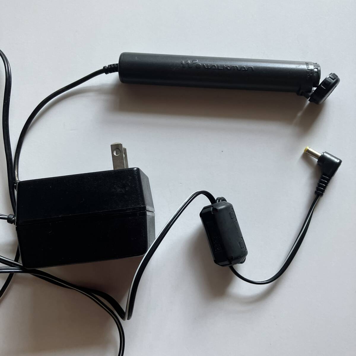 ＜送料600円＞【ジャンク】 SONY ポータブルCDプレーヤー ウォークマン D-EJ855-LM ブルー_2