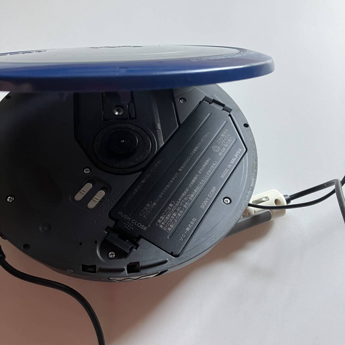 ＜送料600円＞【ジャンク】 SONY ポータブルCDプレーヤー ウォークマン D-EJ855-LM ブルー_6