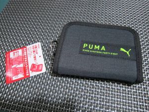 ☆必需品！新品未使用☆PUMA(プーマ) ラウンドファスナーウォレット 財布 ブラック