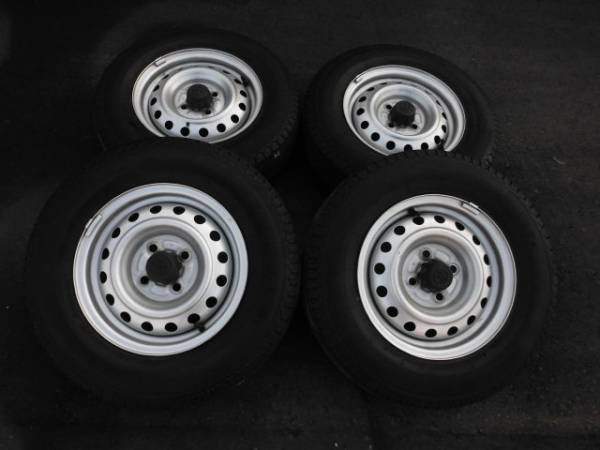 T177　165R13 6PR LT　夏タイヤ　トヨタ純正ホイール付　送料安