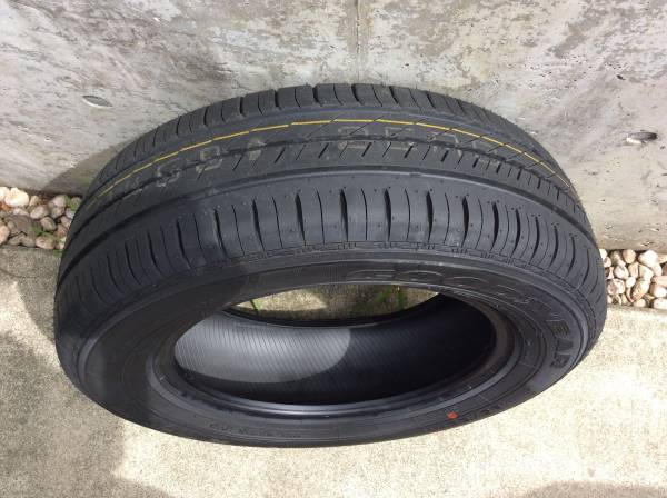 GOODYEAR DuraGrip 195/65R15 新車外し 4本 ほぼ新品