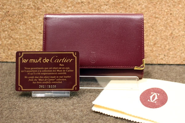 【美品】 カルティエ マストライン 二つ折り財布 Cartier