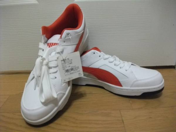 新品　プーマ　スニーカー　２７．５ｃｍ　白赤　リバウンド
