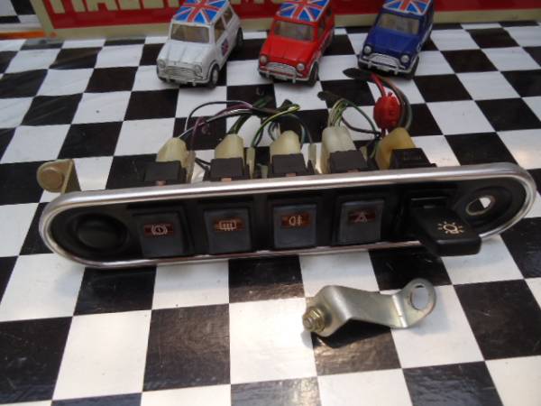 【即決】92-96'年★ローバーミニ センタースイッチパネル★