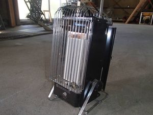 ポータブルヒーターカセットガス式GCP-160(K)ブラック屋外でパワフル暖房Greenwood製カセ