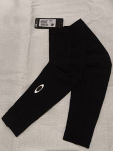 オークリー アームウォーマー L/XLサイズ ブラック 未使用 OAKLEY アームカバー