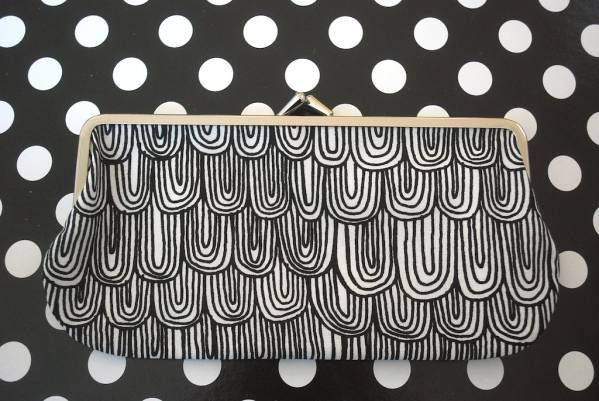 定形外発送 マリメッコ VELLAMO ヴェッラモ クッカロ がま口 横