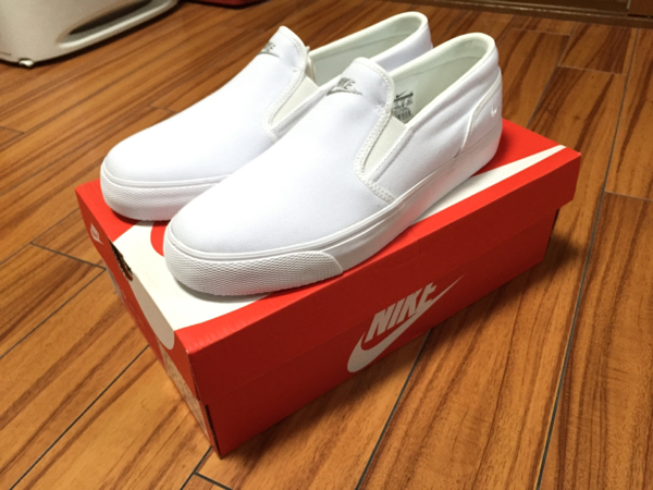 新品未使用 Nike Toki Slip Txt 送料無料