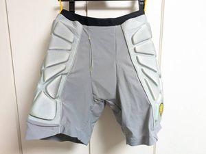 衝撃吸収パッド付き ヒップガード パンツ スノーボード スノボ ウェア メンズ M グレー M