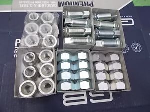 送料無料　完全国内生産　6H 6穴 アルミホイールナット一台分 アルコア 住金17.5 JIS P1.