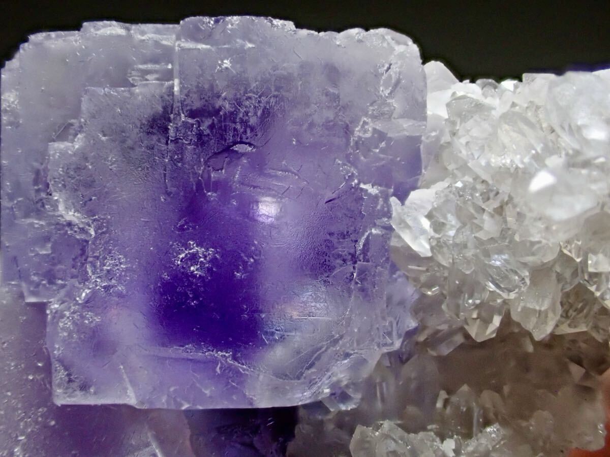 フローライト 原石の値段と価格推移は？｜213件の売買データからフローライト 原石の価値がわかる。販売や買取価格の参考にも。