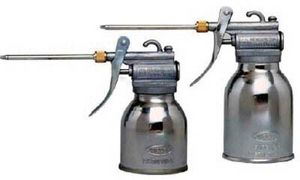 (売り切り)日平　油差し　ピストルオイラー　３３０ｍｌ　 H-330