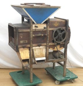 唐箕 木製の値段と価格推移は？｜8件の売買データから唐箕 木製の価値