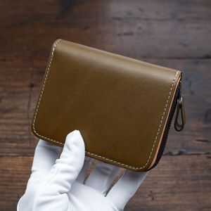 オリーブグリーン【緑色】本革 イタリアンレザー ラウンドファスナー コンパクト メンズ