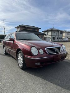 メルセデスベンツ　E240ステーションワゴン　W210 平成11年（1999年）ディーラー車　書類