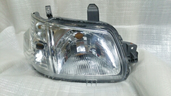 タウンエース S402M 右ヘッドライト ライトエース⁄タウンエース 【公式