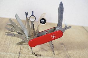 Wenger ウェンガー コンパス付き アーミーナイフ マルチツール レッド ビクトリノックス