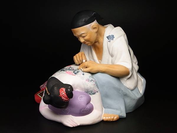 希少「底付き」博多人形！老彫師と遊女人形(陶磁一般)｜売買された