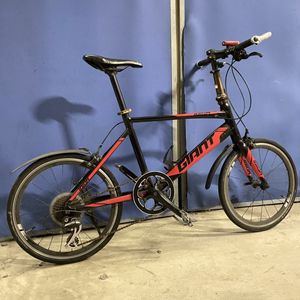 GIANT IDIOM ジャイアント イディオム ミニベロ Mサイズ 小径車 シマノ Acera 8速 20イン