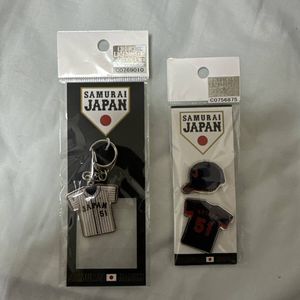 小園海斗　侍ジャパン　ユニフォームキーホルダー　ピンバッチ　2点セット　広島東洋カー