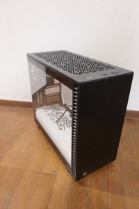 綺麗です　Fractal Design　Define 7　Clear 　強化ガラス　フラクタルデザイン　ディフ