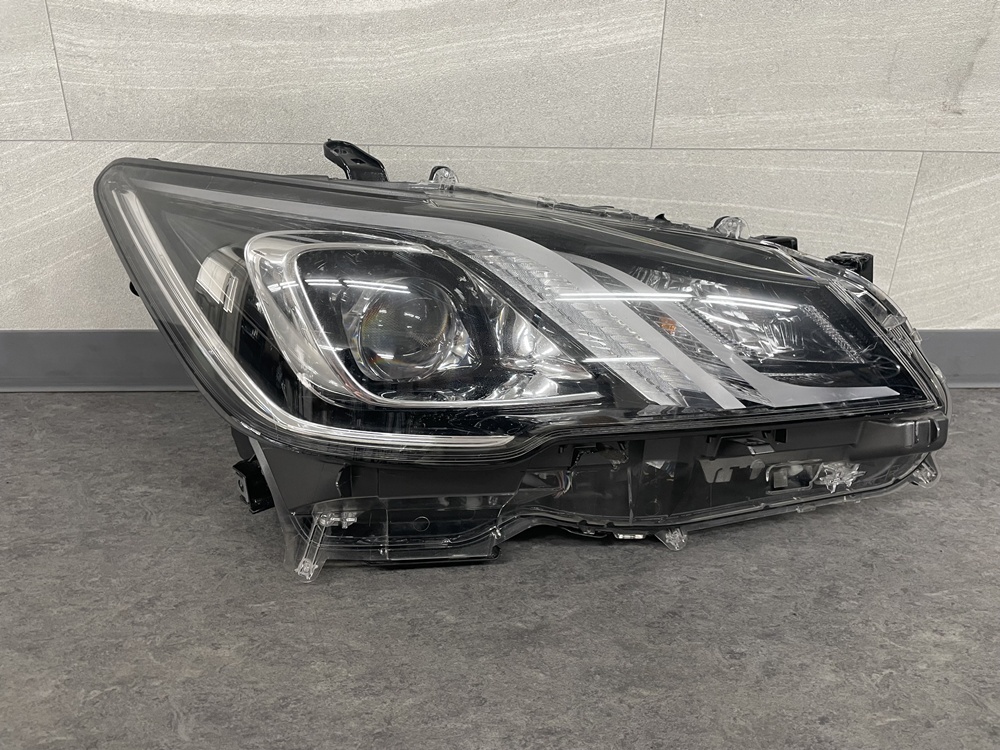 クラウン 210 後期 ヘッドライトの値段と価格推移は？｜31件の売買