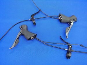 シマノ STIレバー CLARIS ST-R2000 2×8s(ジャイアント ビアンキ ルイガノ ジオス ライト