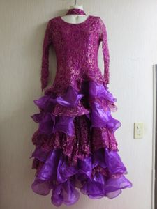 ★社交ダンス★　衣装　舞台衣装　豪華　フリル　スパンコール　パープル×ワインレッド