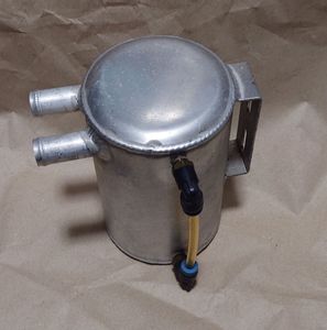  オイルキャッチタンク リキッドタンク