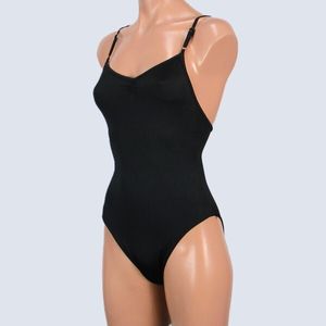 c6899★サヨリ Sayori キャミソールレオタード 黒 シンプル 無地 ベーシック 140サイズ