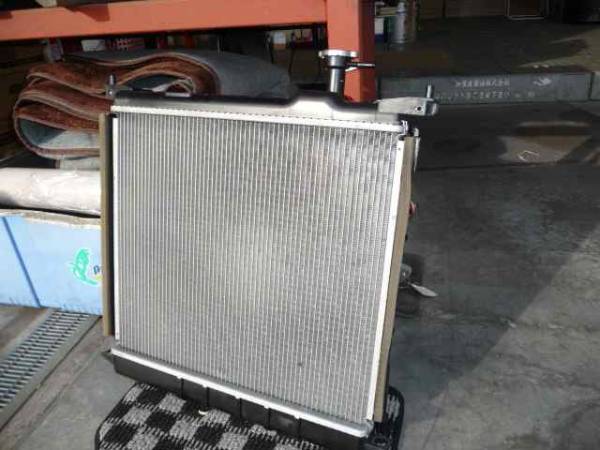 ノート E12 ラジエーター ファン シュラウド付き 21410-1HJ0A 