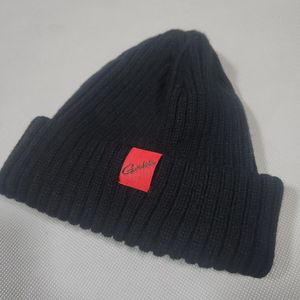 がまかつニットキャップ帽子　未使用保管　黒色　フリーサイズ　釣り好き