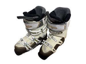 ★送料無料★お洒落　サロモン　スキーブーツ　QUEST880 23.5㎝　 スキーブーツ