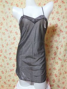 ★IMAGE　イマージュ　新品未使用★　B79~87　丈75　ラメ生地　 吊り型スリップ　グレー