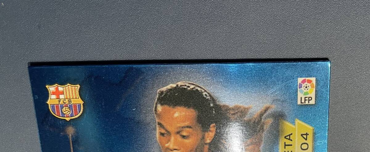 ロナウジーニョ 2003-04 Panini MEGAFICHAS Jersey Auto 25枚限定