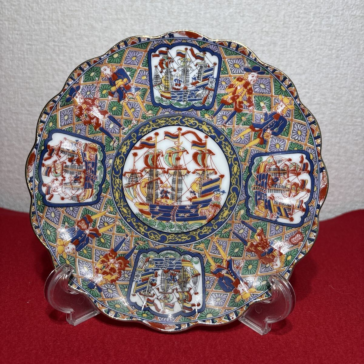 古伊万里写色絵金襴手南蛮船南蛮人図大皿在銘「陶扇」 南蛮船 古伊万里