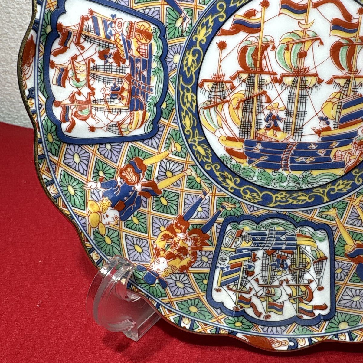 古伊万里写色絵金襴手南蛮船南蛮人図大皿在銘「陶扇」 南蛮船 古伊万里