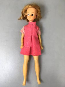 スカーレットちゃん 当時物の値段と価格推移は？｜17件の売買データ