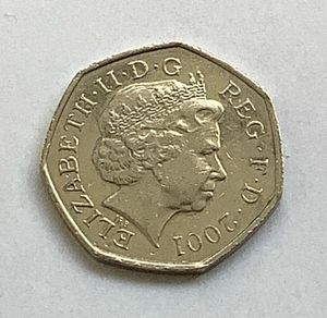イギリス　50ペンス　エリザベス　新硬貨　薄型　小型　　硬貨 ☆レア イギリス 英国 50ペンス コイン エリザベス女王 8g 27mm